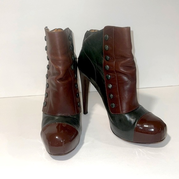 L.A.M.B. Shoes - L. A. M. B. high heel ankle boots Size 8M In Excellent Condition